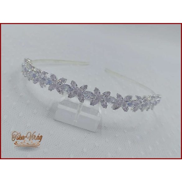 CIRKÓNIA KÖVEKKEL DÍSZÍTETT HAJRÁF BACHQ-22615.