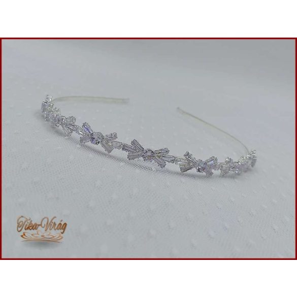 CIRKÓNIA KÖVEKKEL DÍSZÍTETT HAJRÁF BACHQ-22617.