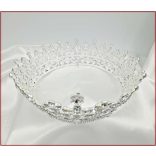 Esküvői teljes kör korona – elegáns virágos díszítésű