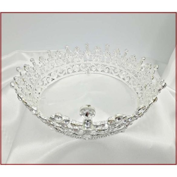 Esküvői teljes kör korona – elegáns virágos díszítésű