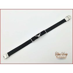 Fekete-ezüst színű nemesacél mintás karkötő 