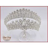 Dupla soros, belógó köves, nagy félkorona CALNC-123601.