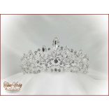 Korona kövekkel-üveggyönggyel díszítve CALNC-190708.