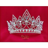 Korona fehér gyöngy díszítéssel CALNC-19901.E.