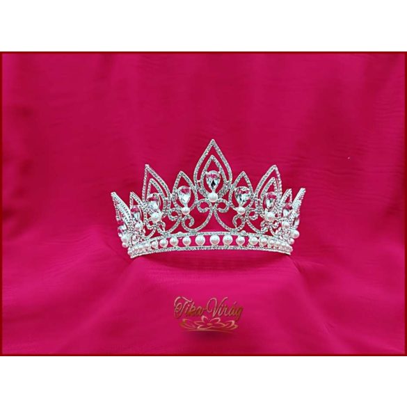 Korona fehér gyöngy díszítéssel CALNC-19901.E.