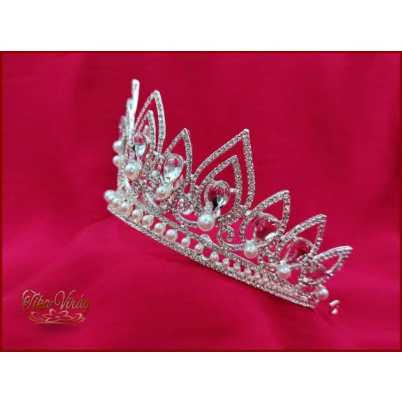Korona fehér gyöngy díszítéssel CALNC-19901.E.