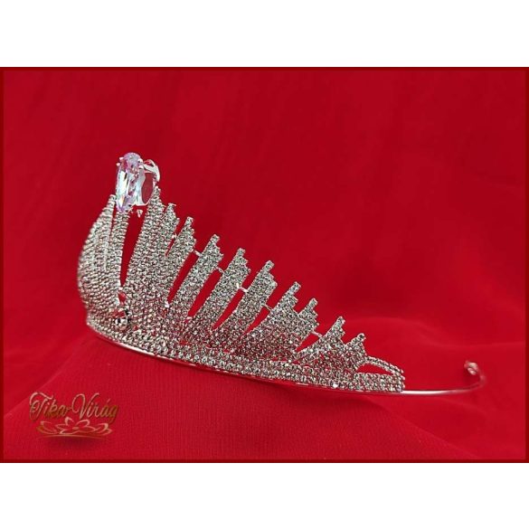 Korona cirkónia kövekkel díszített CALNC-20101.