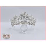 Kövekkel díszített nagy félkorona CALNC-23602.