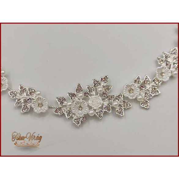 Fehér virágokkal díszített strasszos hajdísz, hajdrót CARCI-20107.v.