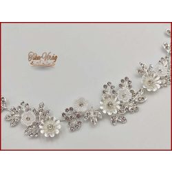   Fehér virágokkal díszített strasszos hajdísz, hajdrót CARCI-20108.v.