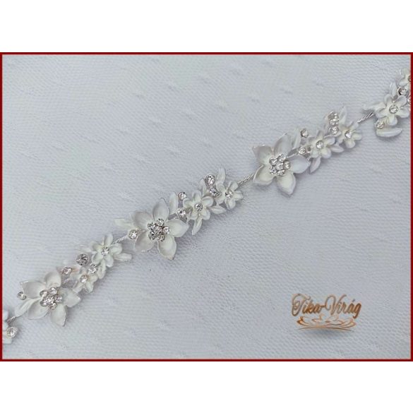 VIRÁGOKKAL DÍSZÍTETT STRASSZOS FEHÉR HAJDÍSZ 28X2 cm CARCI-22612.F.