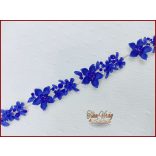 VIRÁGOKKAL DÍSZÍTETT STRASSZOS KIRÁLYKÉK HAJDÍSZ 28 CM X 2 CM CARCI-22612.K.