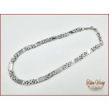 Ezüst színű nemesacél nyaklánc 