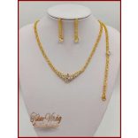 3:1-ben Arany színű kristály-strasszos Cirkónia kövekkel díszített nyakék-szett D4992-181213.a.