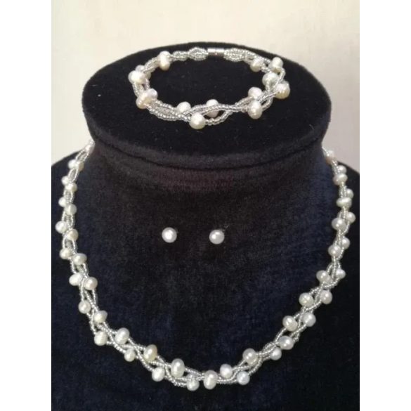 Tenyésztett gyöngy szett Ekrü színű 