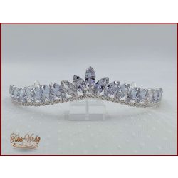 Menyasszonyi diadém cirkonia kövekkel