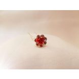 Strasszos kontytű piros E5682.