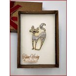 Brosstű Díszdobozban Arany-macska 