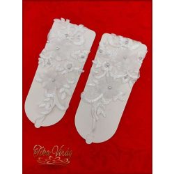   Fehér menyasszonyi vagy báli rövid csipke kesztyű ujjbedugós 