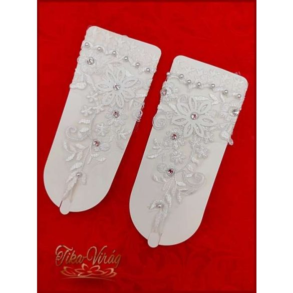 Fehér menyasszonyi vagy báli rövid csipke kesztyű ujjbedugós 