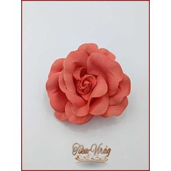 Korall színű bross és hajba való virág-dísz 