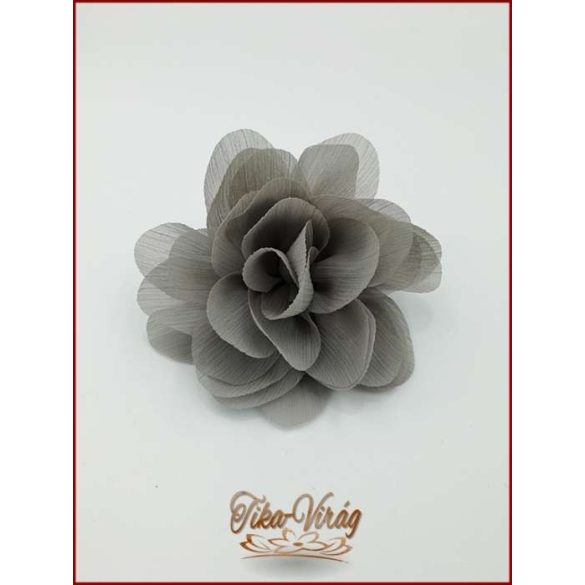 Galamb-szürke színű bross és hajba való virág-dísz 