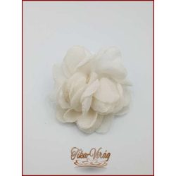 Ekrü színű bross és hajba való virág-dísz 