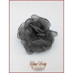 Ezüst-szürke színű bross és hajba való virág-dísz 