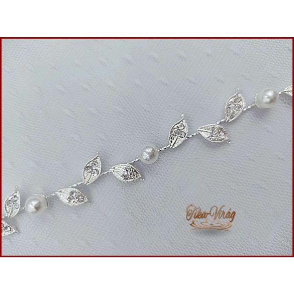 FEHÉR GYÖNGYÖKKEL DÍSZÍTETT HAJFONATDÍSZ 28 CM X 2 CM YJ-22608.