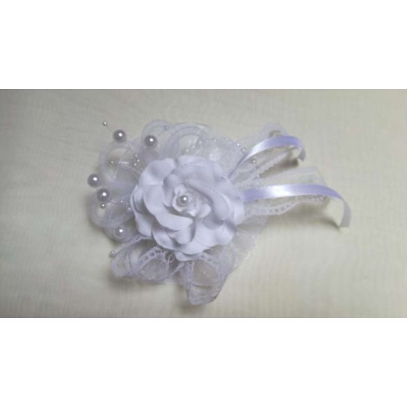Csuklódísz fehér Rózsás csipkés gyöngyös pánttal
