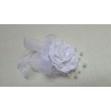 Csuklódísz fehér Rózsás csipkés gyöngyös pánttal