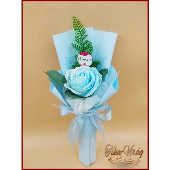 Világoskék nagy szappanrózsa táblácskával díszcsomagolásban